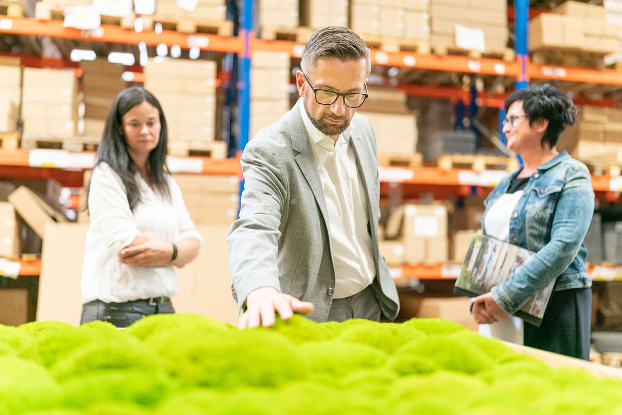 Manufakturqualität zum Anfassen — Ballenmoos in der MOOSMOOS Manufaktur Oppach